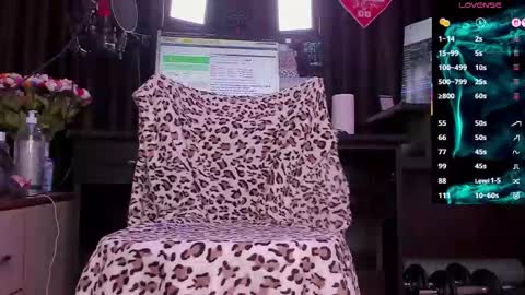 Laura online show from September 16, 2:46 am