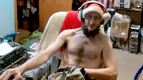 Snapshot of randalltotazz chatting on December 19, 6:34 am Randall online show from December 19, 6:34 am