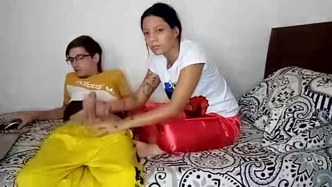 Snapshot of rangel_sex chatting on February 17, 9:21 pm Rangel and Lola online show from February 17, 9:21 pm