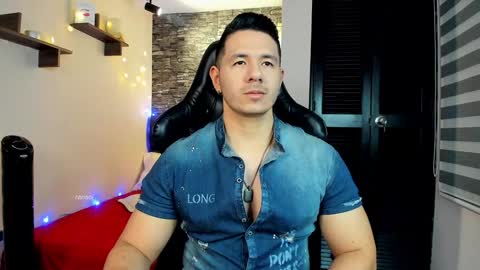 Snapshot of ransoj chatting on February 2, 1:02 am Jonas online show from February 2, 1:02 am