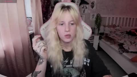 Rapunzel online show from October 15, 1:23 pm