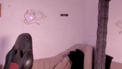 Snapshot of raquel_dl chatting on September 19, 11:51 pm Raquel online show from September 19, 11:51 pm