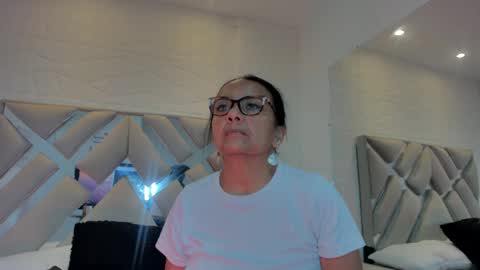 Snapshot of raquel_moore chatting on March 6, 8:09 am Raquel Moore online show from March 6, 8:09 am