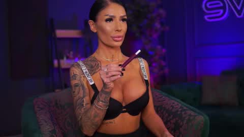 Raquelle online show from February 9, 7:41 pm