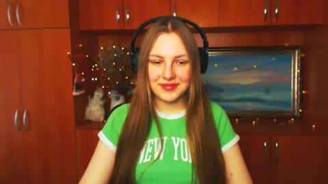 raspberry0101 online show from March 4, 1:28 pm