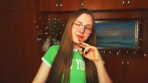 raspberry0101 online show from March 4, 5:13 pm