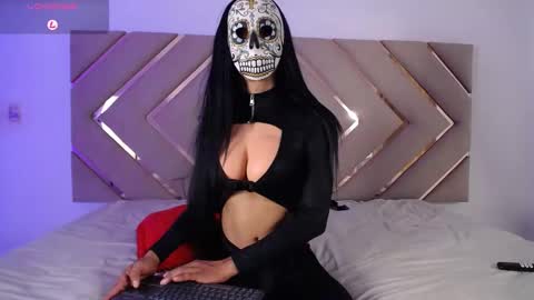 RAVEN FOXTER online show from January 25, 8:53 am