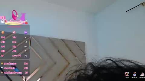 RAVEN FOXTER online show from February 21, 5:09 pm