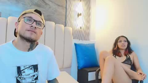 Snapshot of ravenandcody chatting on September 29, 4:00 am ravenandcody online show from September 29, 4:00 am