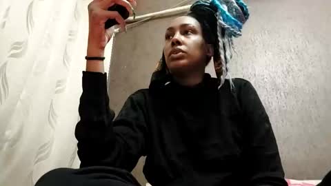 ravenbby online show from March 1, 5:50 pm