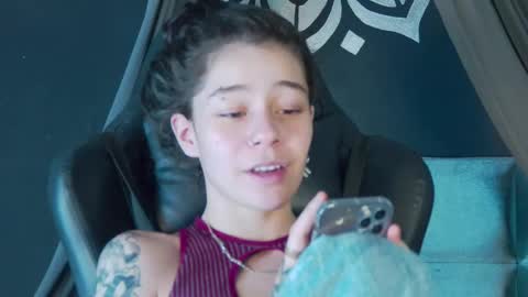 Raven online show from September 22, 8:02 pm