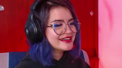 raventh_ online show from March 10, 11:36 am