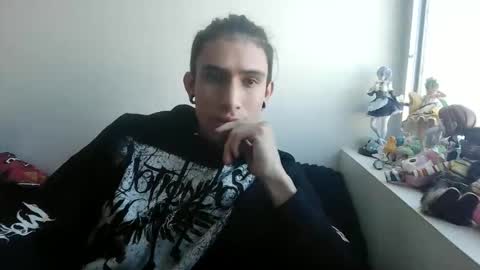 ravenxbat online show from October 22, 5:36 pm