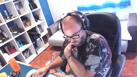 Snapshot of ravingr3d3 chatting on October 3, 1:41 pm ravingr3d3 online show from October 3, 1:41 pm