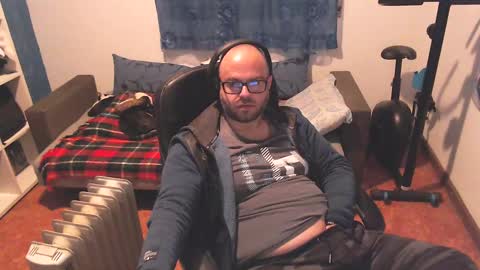 Snapshot of ravingr3d3 chatting on March 1, 11:15 pm ravingr3d3 online show from March 1, 11:15 pm
