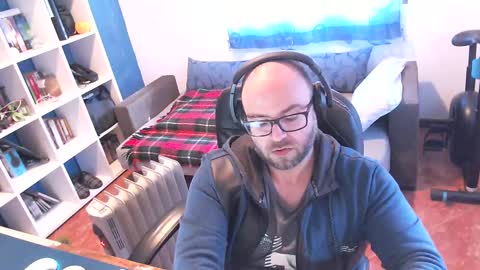 Snapshot of ravingr3d3 chatting on March 4, 3:04 pm ravingr3d3 online show from March 4, 3:04 pm