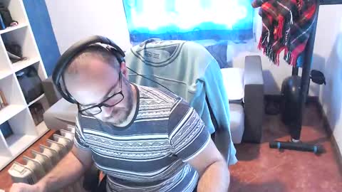 Snapshot of ravingr3d3 chatting on March 12, 12:15 pm ravingr3d3 online show from March 12, 12:15 pm