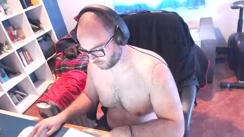 Snapshot of ravingr3d3 chatting on March 7, 3:18 pm ravingr3d3 online show from March 7, 3:18 pm
