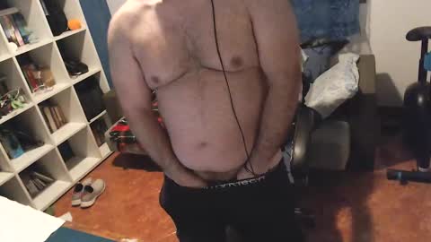 Snapshot of ravingr3d3 chatting on March 5, 1:31 am ravingr3d3 online show from March 5, 1:31 am