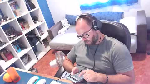 Snapshot of ravingr3d3 chatting on October 1, 1:32 pm ravingr3d3 online show from October 1, 1:32 pm