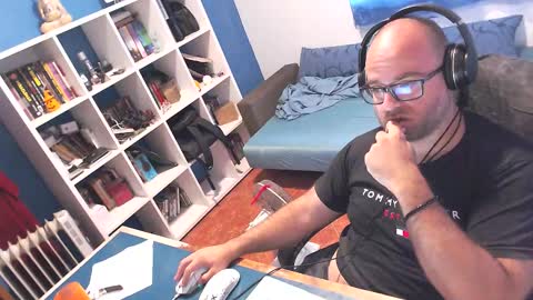 Snapshot of ravingr3d3 chatting on September 10, 1:34 pm ravingr3d3 online show from September 10, 1:34 pm