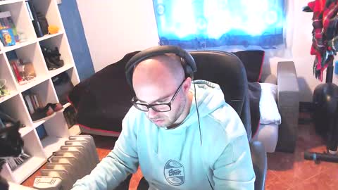 Snapshot of ravingr3d3 chatting on February 25, 9:09 am ravingr3d3 online show from February 25, 9:09 am