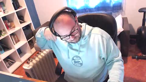 Snapshot of ravingr3d3 chatting on March 10, 12:17 pm ravingr3d3 online show from March 10, 12:17 pm