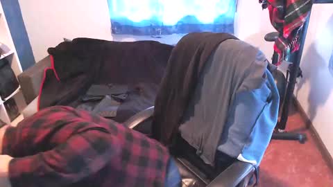 Snapshot of ravingr3d3 chatting on March 3, 2:06 pm ravingr3d3 online show from March 3, 2:06 pm