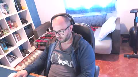 Snapshot of ravingr3d3 chatting on March 4, 12:01 pm ravingr3d3 online show from March 4, 12:01 pm