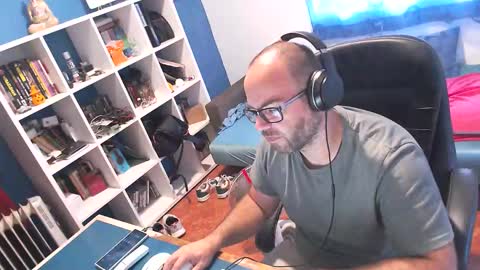 Snapshot of ravingr3d3 chatting on September 19, 8:07 am ravingr3d3 online show from September 19, 8:07 am
