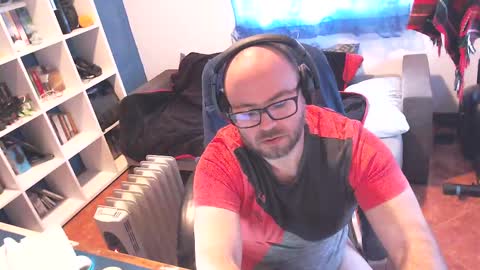 Snapshot of ravingr3d3 chatting on March 6, 12:19 pm ravingr3d3 online show from March 6, 12:19 pm