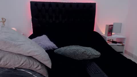 Ray online show from October 19, 1:54 am