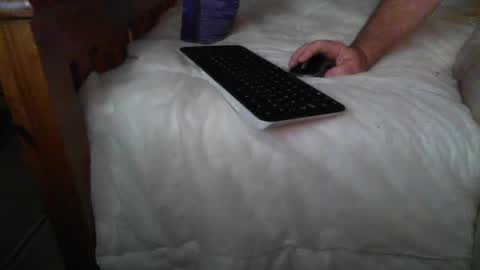 Snapshot of raymondo1964 chatting on September 22, 10:03 pm raymondo1964 online show from September 22, 10:03 pm