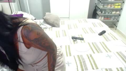 raysajoness online show from December 3, 1:48 am