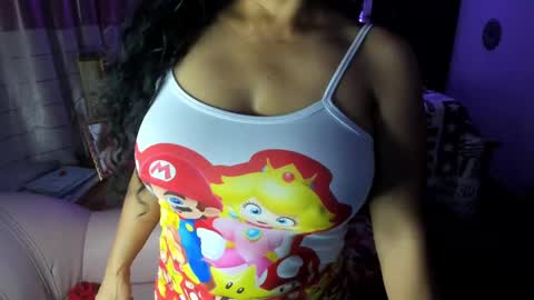 Snapshot of rayza_mature_ chatting on March 2, 1:37 am Danna online show from March 2, 1:37 am