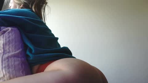 Lily Grace online show from February 19, 5:27 pm