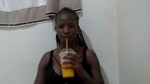 queen online show from January 17, 8:02 am