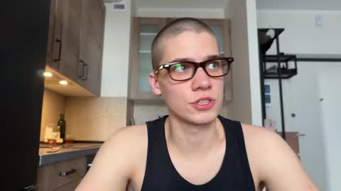 AliceEve online show from April 13, 11:14 am