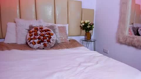 Snapshot of rebeca_jacksson chatting on October 10, 9:30 pm rebeca online show from October 10, 9:30 pm