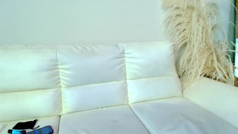 Rebeca Williams online show from February 24, 9:09 pm