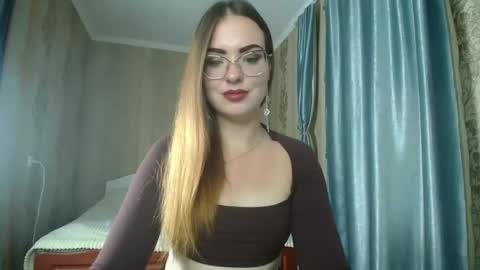 Snapshot of rebecca_ccaa chatting on September 14, 4:19 pm Rebecca online show from September 14, 4:19 pm