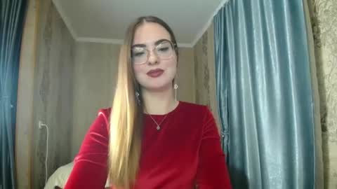 Snapshot of rebecca_ccaa chatting on September 28, 6:06 pm Rebecca online show from September 28, 6:06 pm