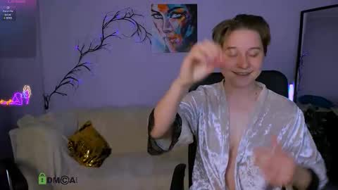 Snapshot of rebecca_smile_ chatting on October 2, 9:52 am rebecca_smile_ online show from October 2, 9:52 am