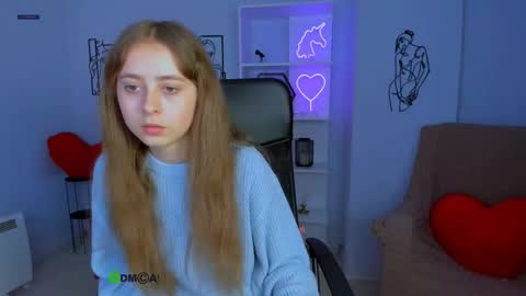 Snapshot of rebecca_smile_ chatting on October 13, 5:42 am rebecca_smile_ online show from October 13, 5:42 am