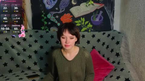 Lara online show from November 10, 8:00 pm