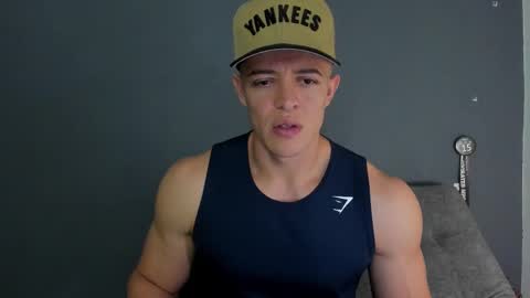 twitter REECET26 instagram RECCETAYLOR online show from November 9, 2:26 am