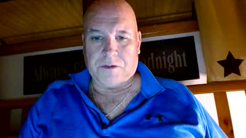 Snapshot of recman15 chatting on October 19, 4:06 am Mtn. Man online show from October 19, 4:06 am