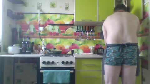 red_bearddd online show from April 19, 5:52 am