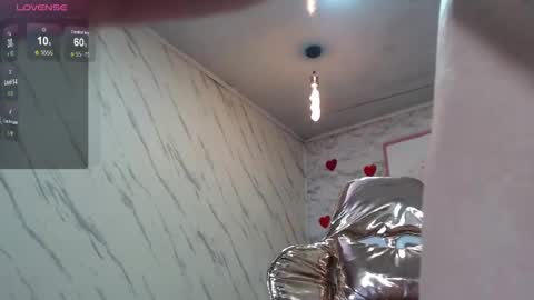 Snapshot of red_bunny_v chatting on September 26, 2:03 pm Hi Stream 800am to 200pm online show from September 26, 2:03 pm