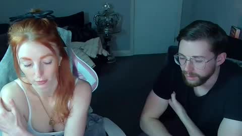 Snapshot of red_firesquirt chatting on February 10, 9:25 pm Red - online show from February 10, 9:25 pm
